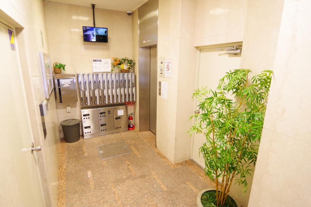 Nippombashi Art Hotel 705 Osaka Exterior photo